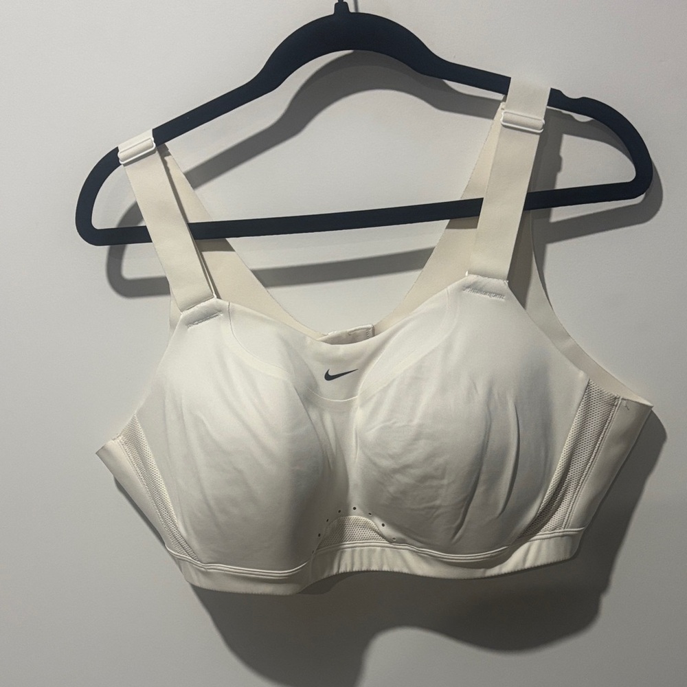 Nike Women's Off White Padded Extra Support Sports Bra Mesh